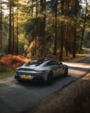 🌲 Aston Martin Vantage Escape Apple Watch face - Cars