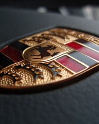 🏎️ Porsche Gold Emblem Apple Watch face - Cars