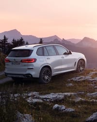 🏞️ BMW X5 Scenic Adventure watch face