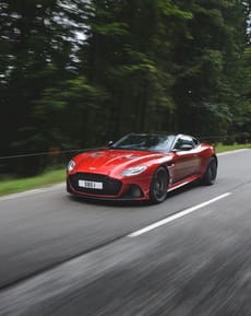 🏎️ Aston Martin DBS Superleggera Thrill Apple Watch face - Cars