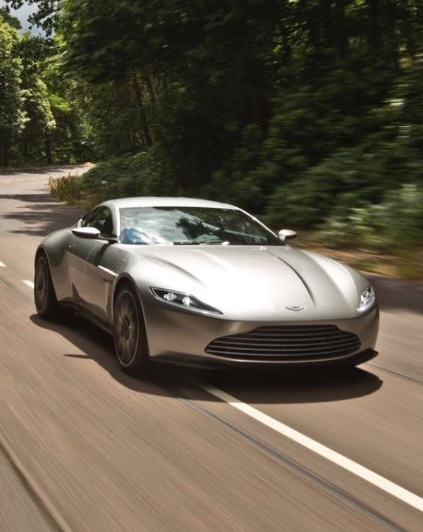 🏎️ Aston Martin Vantage Elegance watch face