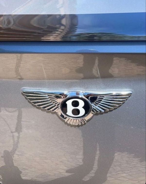 🚗 Bentley Logo watch face