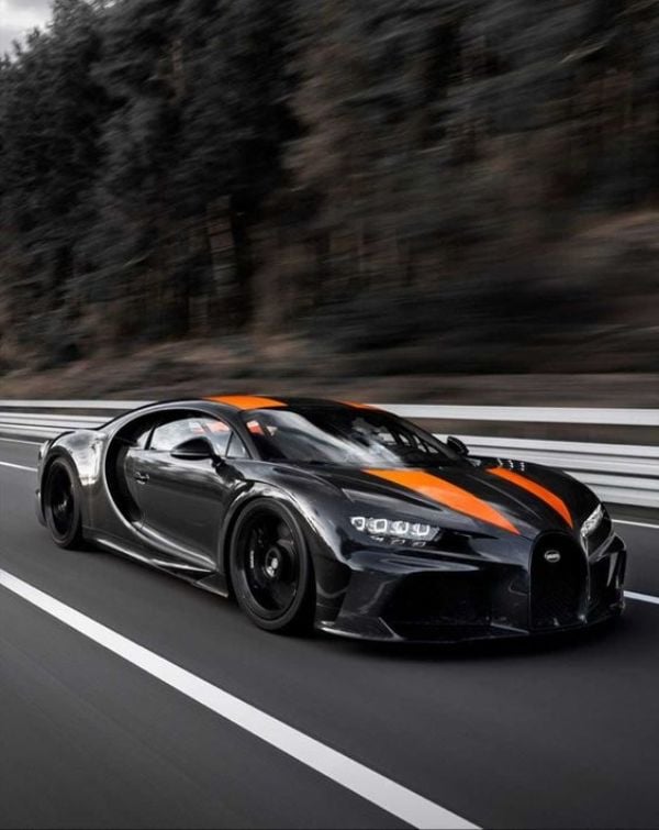 🏎️ Bugatti Supercar watch face