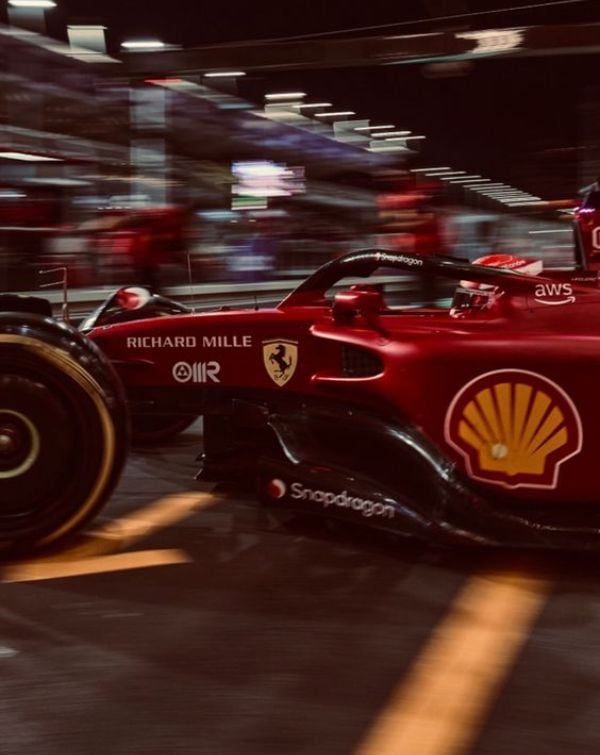 🏎️ Ferrari F1 Night Race watch face