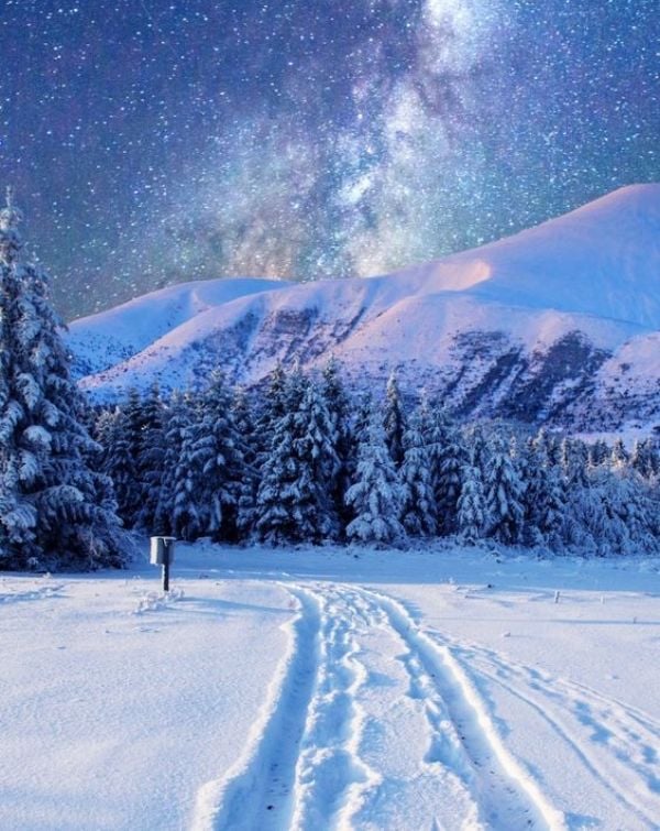 ❄️ Winter Night Galaxy watch face